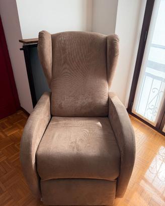poltrona reclinabile