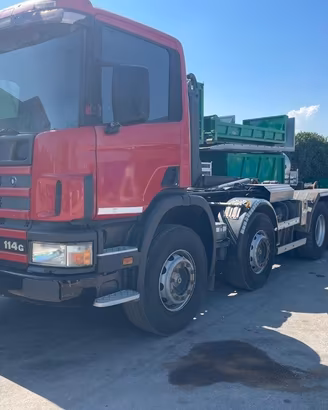 SCANIA SCANIA CV P114 GB SCARRABILE USATO 8X2