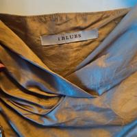 Vestito in seta color oro