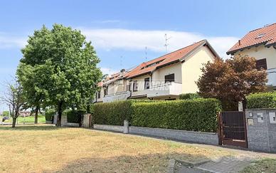 SPLENDIDA VILLA A SCHIERA DI TESTA CON BOX DOPPIO