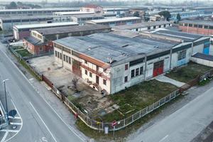 CAPANNONE A CALENDASCO