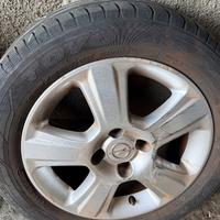 4 Pneumatici estivi su cerchi  Toyo 185/60 r15 h88