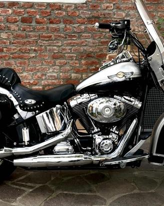 Harley Davidson heritage centenario