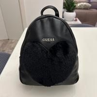 Zainetto Guess con cuore peluche nero