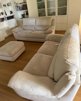 Sassari_ arredi pari al nuovo