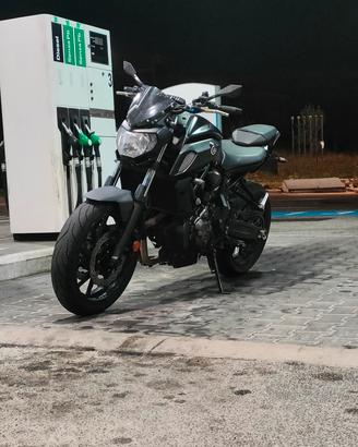 YAMAHA MT07 DEPO