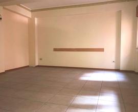 Uso ufficio a pochi minuti dal centro città
