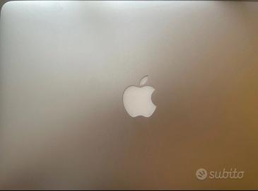 Macbook air 13" Core i5 1.8 ghz 128 GB