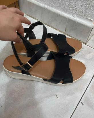 scarpe aperte