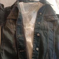 giubbotto jeans Sisley e camicia pizzo di cotone
