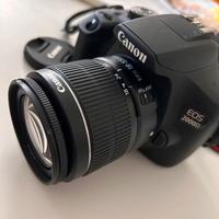 Canon EOS 2000D con obiettivo EF-S 18-55 mm DC III