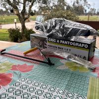 Ruotino di scorta e Cric a pantografo