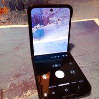 samsung Z4 flip pieghevole