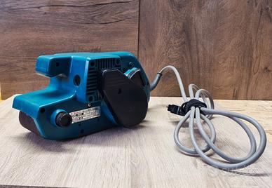 Kevigatrice a nastro Makita  9901
