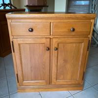 Mobile in legno pregiato con ante e cassetti