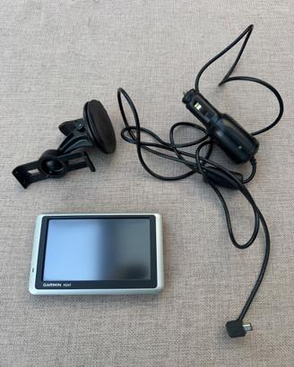 Navigatore GPS Garmin nüvi 1350 con supporto auto