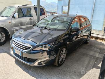 Peugeot 308 BlueHDi 120 S&S SW Allure