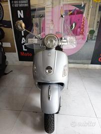 Piaggio Vespa 250 GTS
