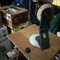 supporto monitor e cavo dvi