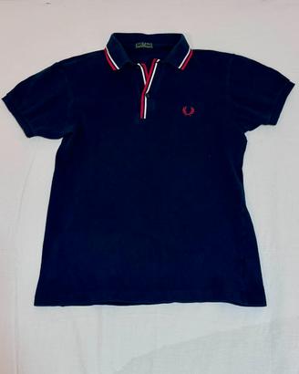 Polo Fred Perry Blu Notte / Dettagli Rossi e Bianc