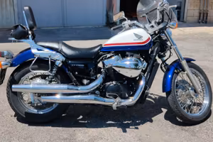HONDA VT750S