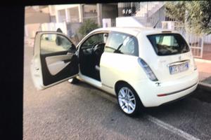 Auto in discrete condizioni generali