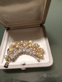 Spilla vintage marcata JOMAZ. 