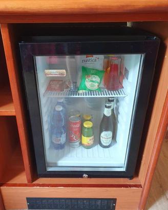 Frigobar 40L vetro
