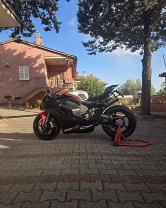 Ducati Panigale V4 2021 - Öhlins OZ Termignoni