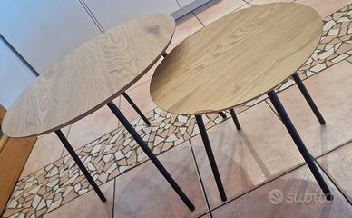 Coppia di tavolini in legno e metallo