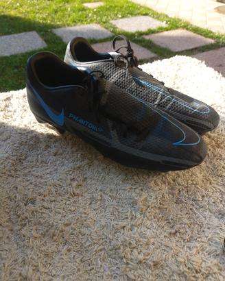 scarpe da calcio Nike Phantom, tacchetti misti. 41