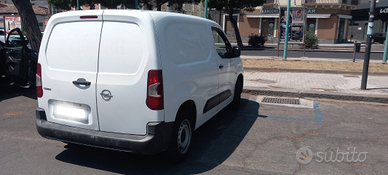 Furgone Opel Combo