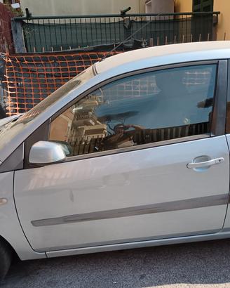 Ford fiesta 2005