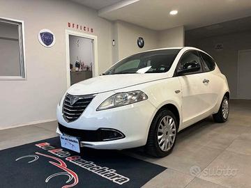 Lancia Ypsilon 1.2 69 CV S&S Gold