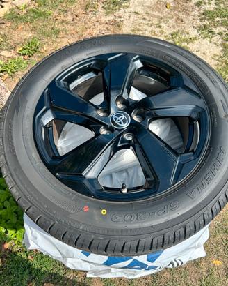 Gomme 225/60/18 con cerchi in lega