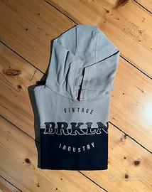 Felpa Kiabi con cappuccio. 16 anni