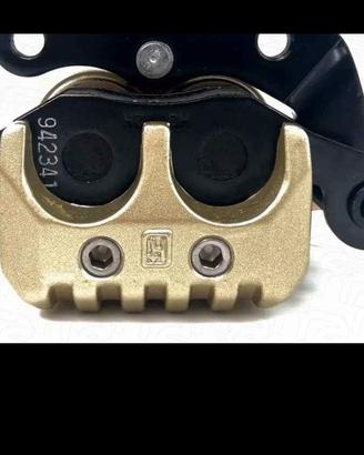 Piaggio MP3  perno pinza freno