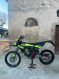Fantic xef 125