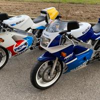 Suzuki RGV 250 GAMMA PEPSI VJ21 DUE MOTO IN BLOCCO