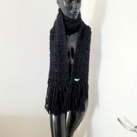 STEFANEL Sciarpa invernale nera con frange 