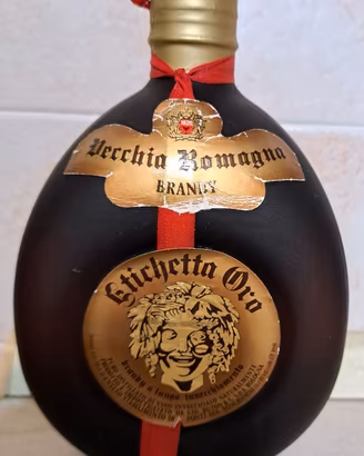 BRANDY VECCHIA ROMAGNA RISERVA “ ETICHETTA ORO ”.