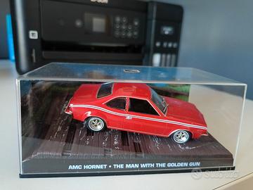 Modellino auto della serie 007