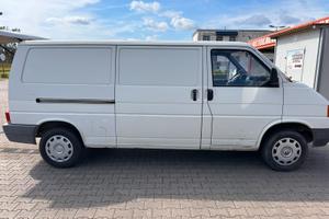 Volkswagen T4 Transporter Passo Lungo 2.4 Diesel