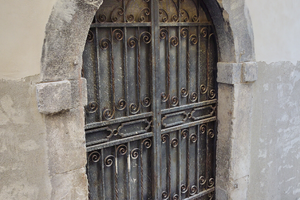 Locale commerciale in centro storico a Bussi