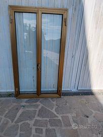 FINESTRA IN ALLUMINIO