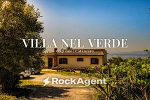 Villa di 254 m² con 5 locali a Catanzaro