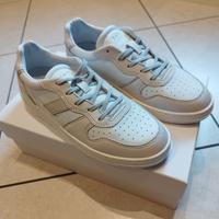 D. A. T. E. COURT Court white soft pink 