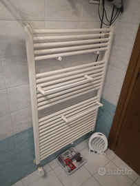 Termosifone scaldasalviette bagno riscaldamento