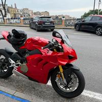 Panigale v4s
