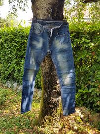 Jeans uomo taglia 46.